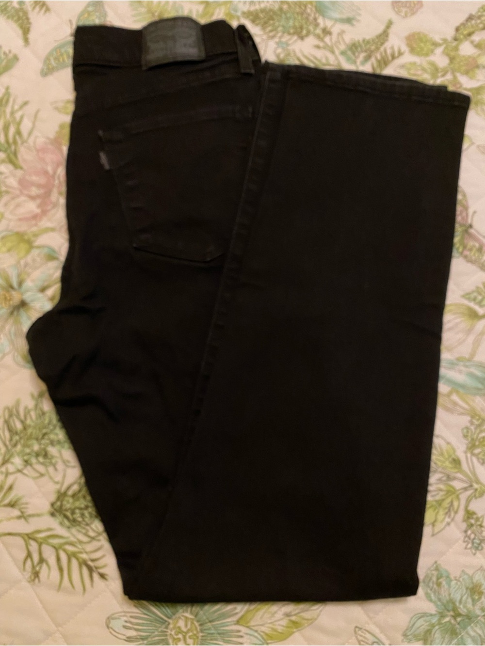 Levi’s Classic Straight size 2 (26W 30L)